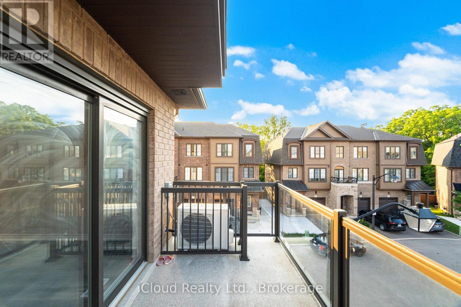 












91 - 445 ONTARIO STREET

,
Milton (TM Timberlea),




Ontario
L9T9K4

