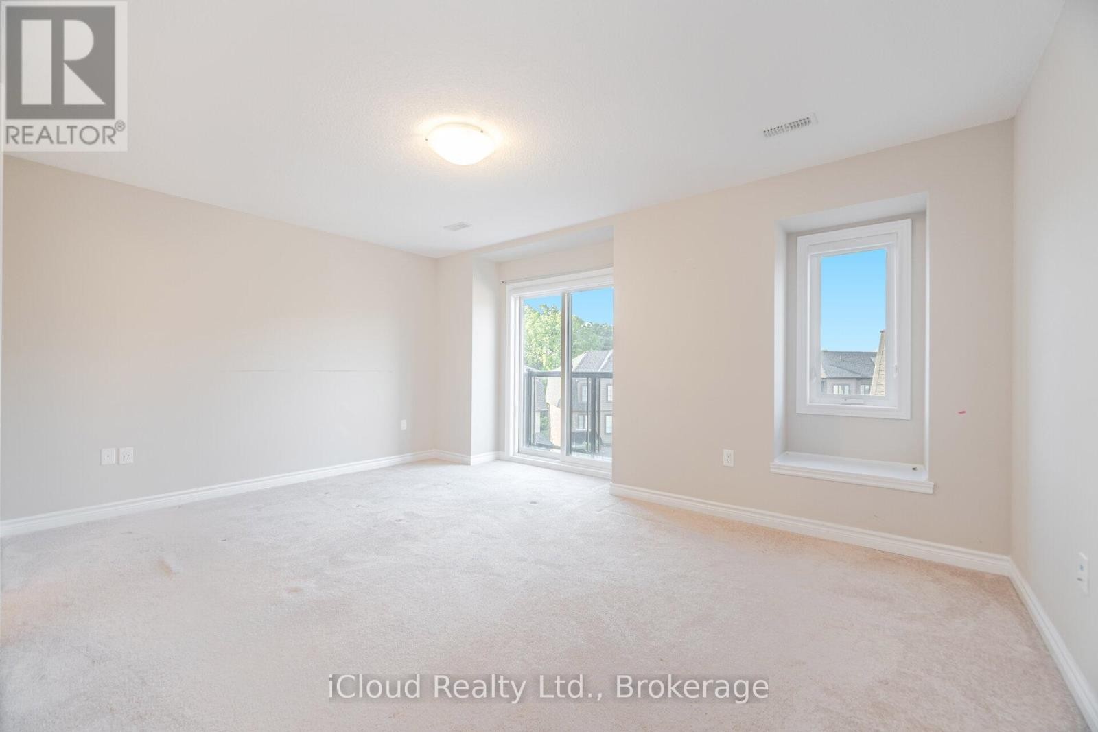 












91 - 445 ONTARIO STREET

,
Milton (TM Timberlea),




Ontario
L9T9K4

