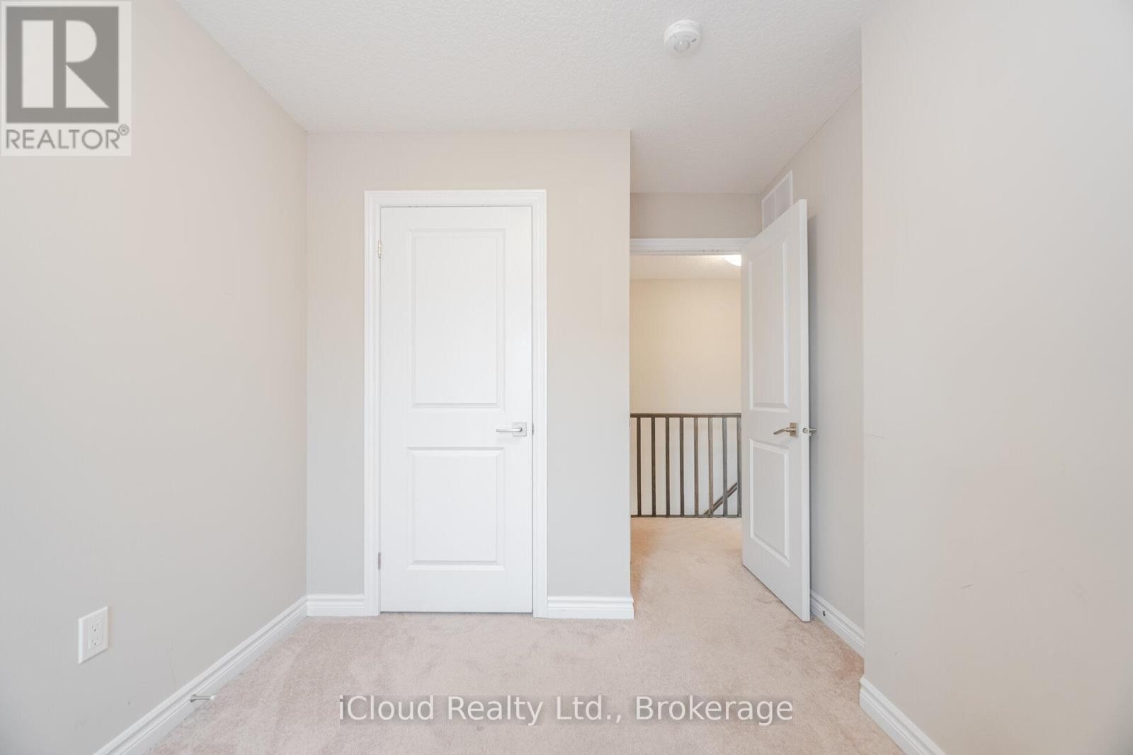 












91 - 445 ONTARIO STREET

,
Milton (TM Timberlea),




Ontario
L9T9K4

