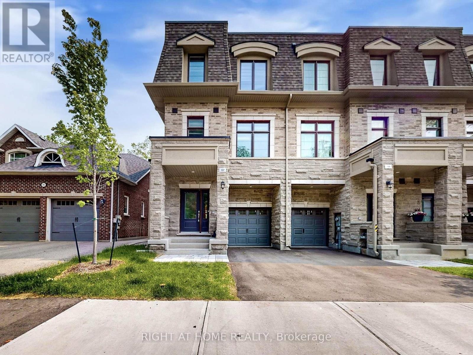 












197 WYNDHAM STREET

,
Mississauga (Streetsville),




Ontario
L5M2S5

