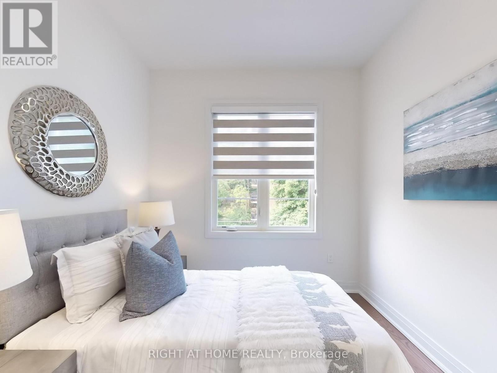 












197 WYNDHAM STREET

,
Mississauga (Streetsville),




Ontario
L5M2S5

