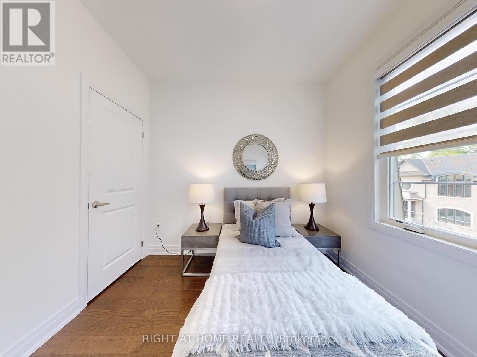 












197 WYNDHAM STREET

,
Mississauga (Streetsville),




Ontario
L5M2S5

