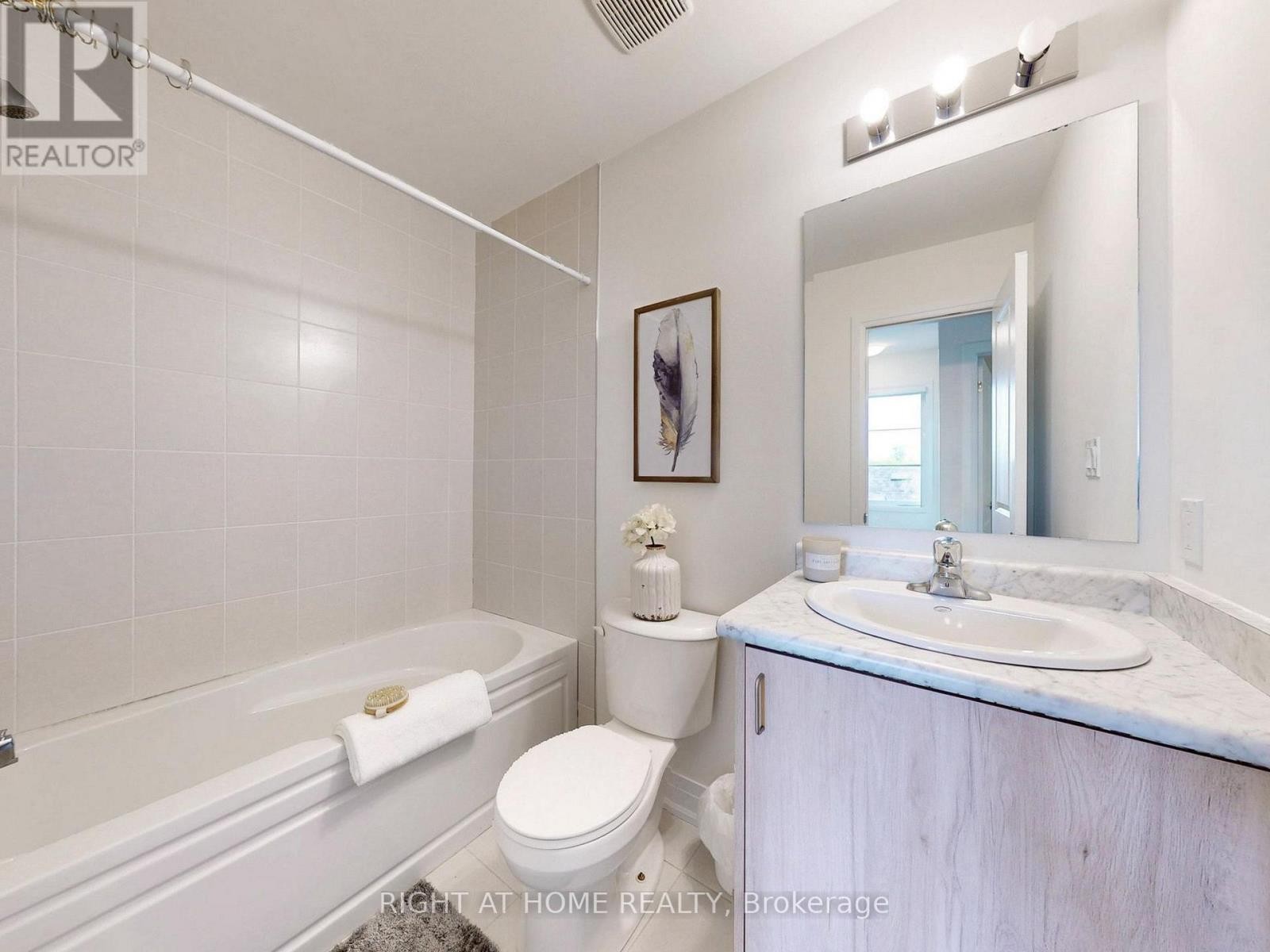












197 WYNDHAM STREET

,
Mississauga (Streetsville),




Ontario
L5M2S5

