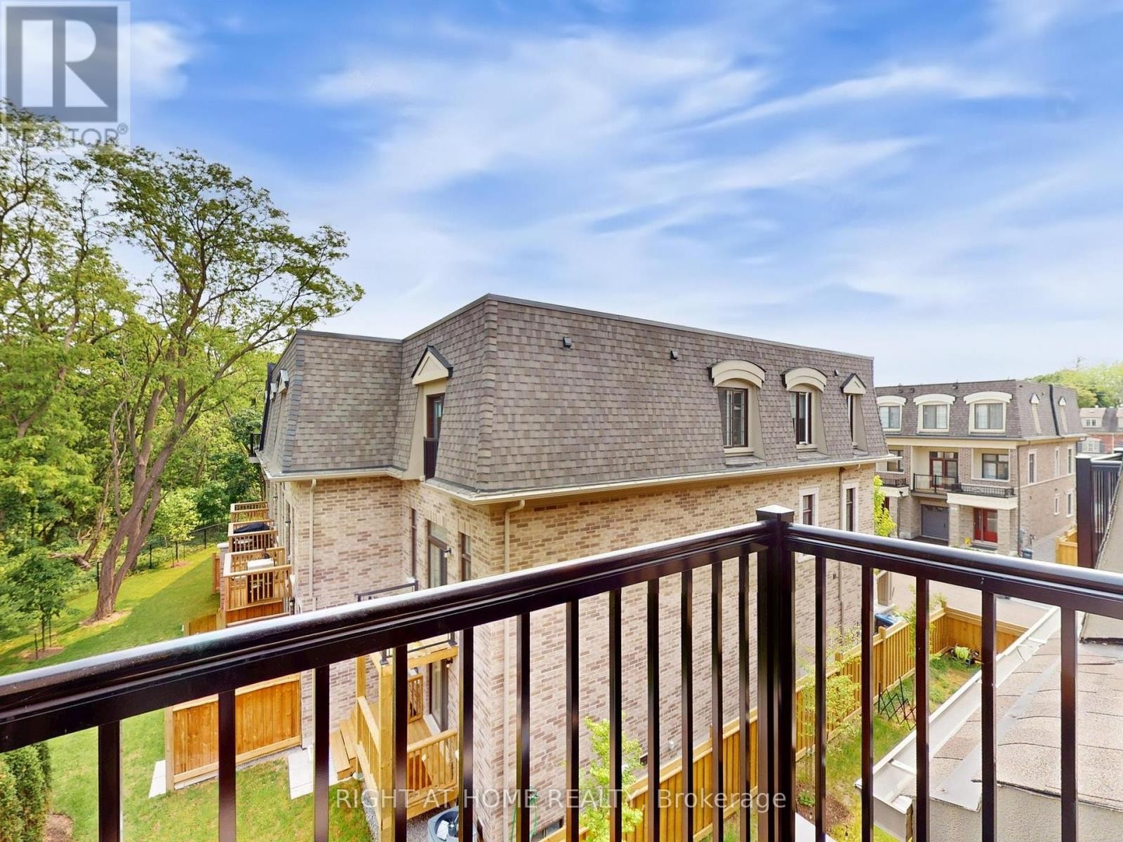 












197 WYNDHAM STREET

,
Mississauga (Streetsville),




Ontario
L5M2S5

