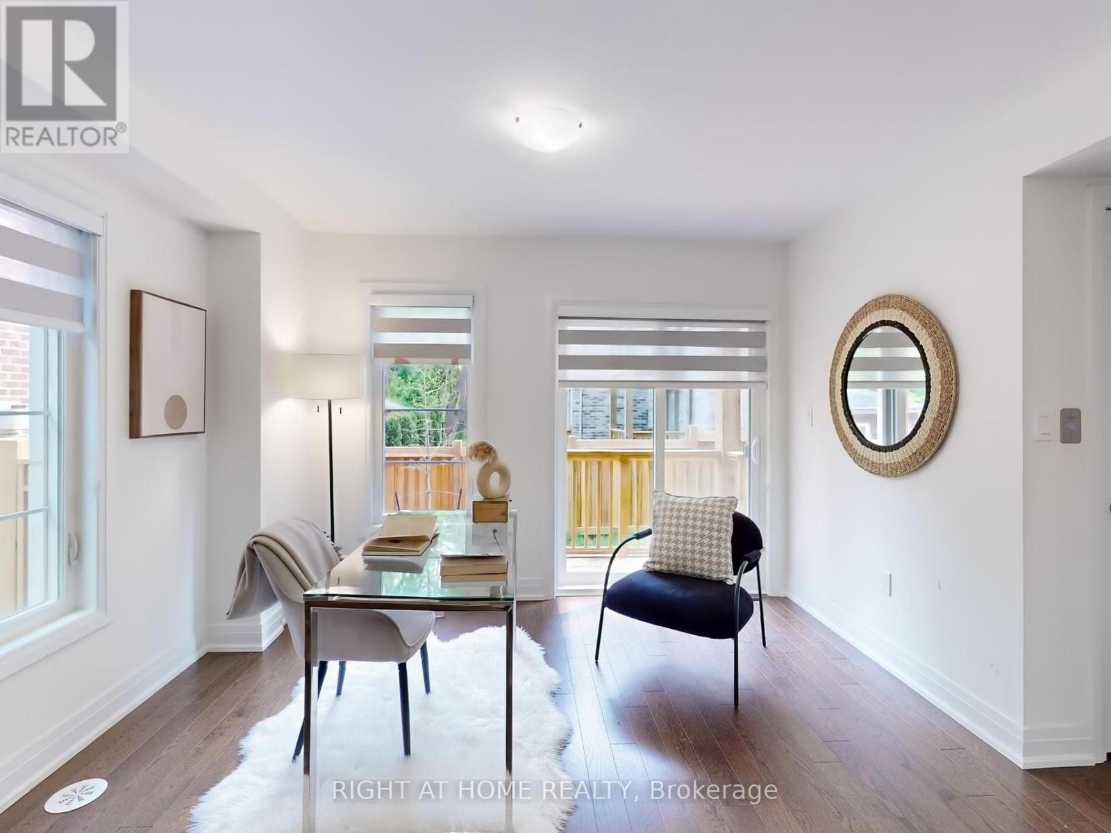 












197 WYNDHAM STREET

,
Mississauga (Streetsville),




Ontario
L5M2S5

