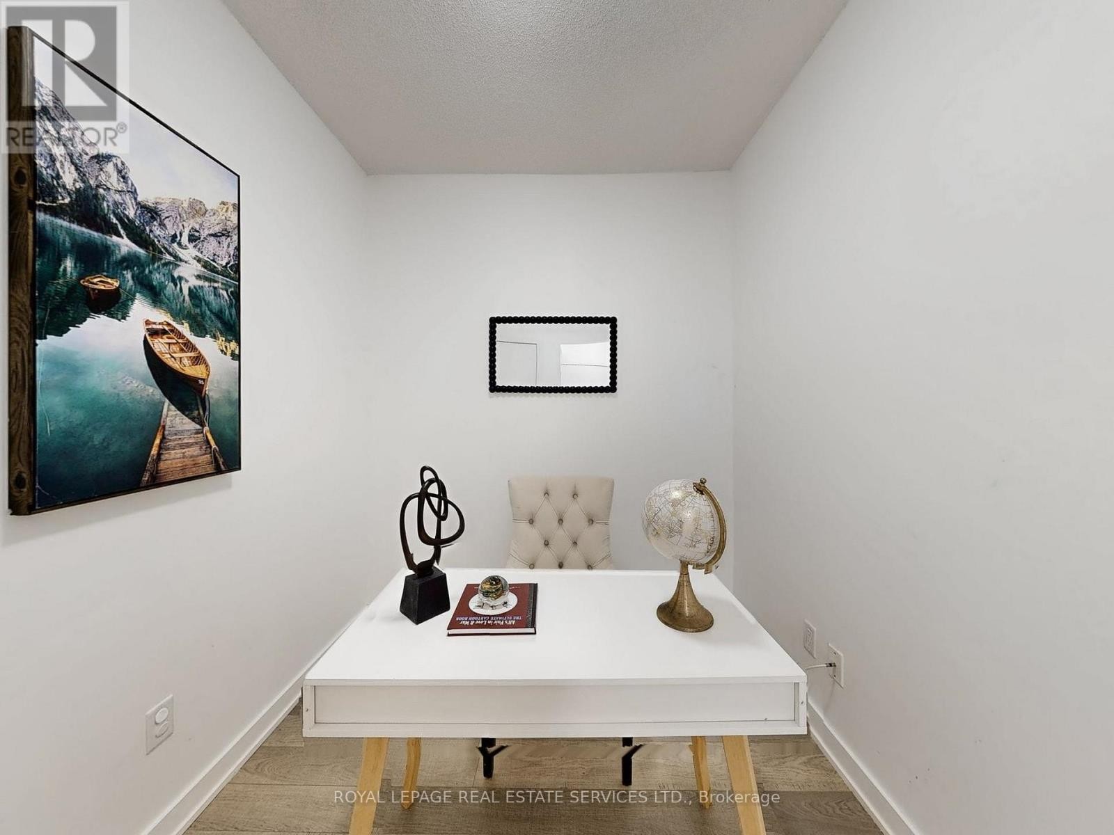 












625A - 5230 DUNDAS STREET

,
Burlington (Orchard),




Ontario
L7L0J5

