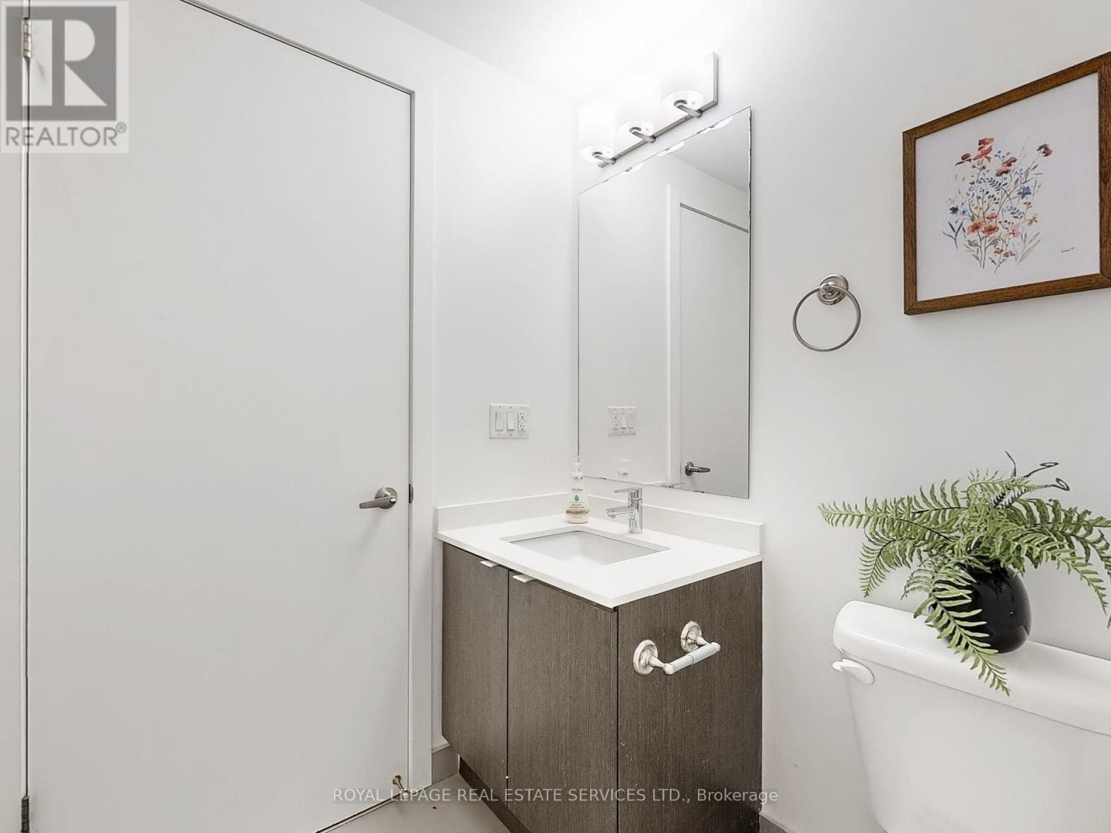












625A - 5230 DUNDAS STREET

,
Burlington (Orchard),




Ontario
L7L0J5

