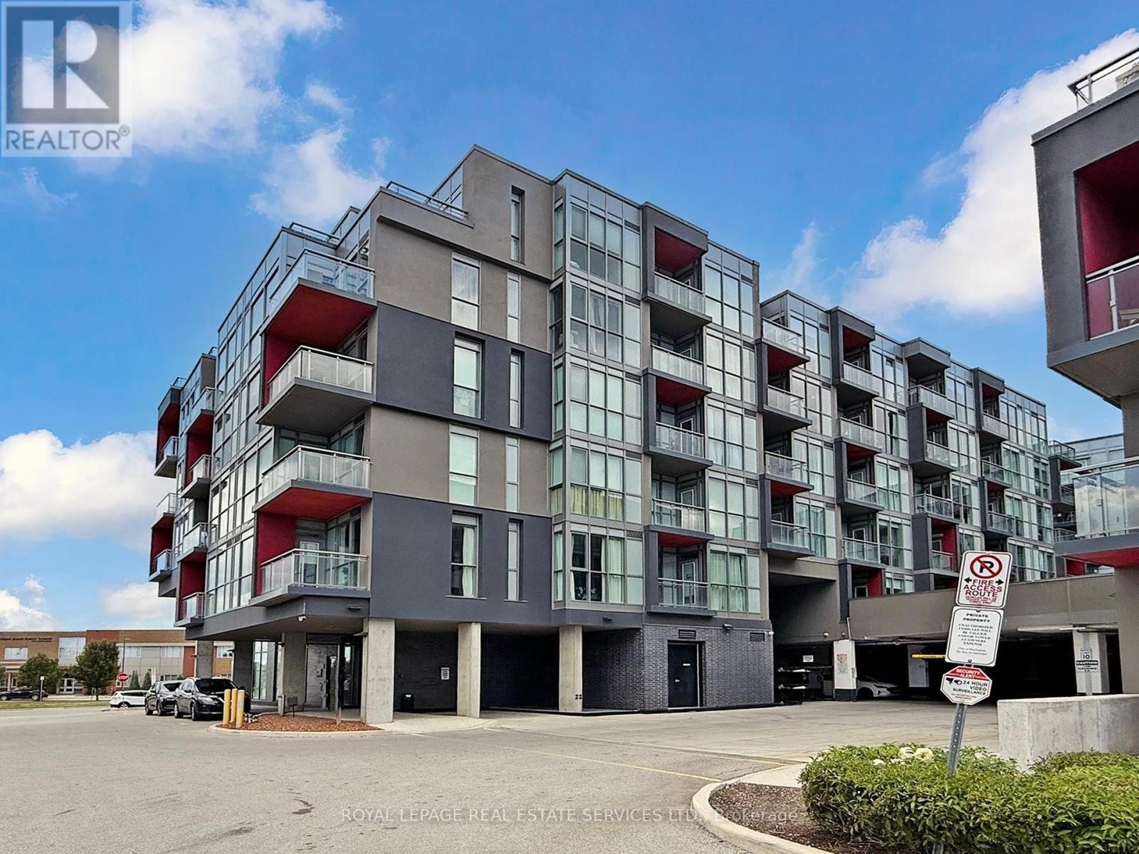 












625A - 5230 DUNDAS STREET

,
Burlington (Orchard),




Ontario
L7L0J5

