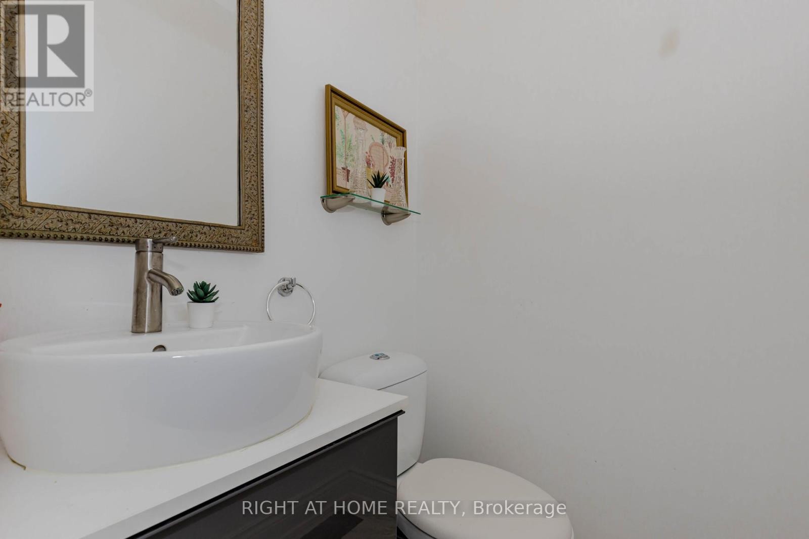 












1073 MESA CRESCENT

,
Mississauga (Lorne Park),




Ontario
L5R3E7

