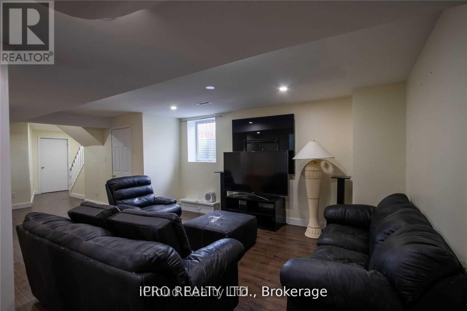 












BSMT - 3856 PASSWAY ROAD

,
Mississauga (Lisgar),




Ontario
L5N8N8

