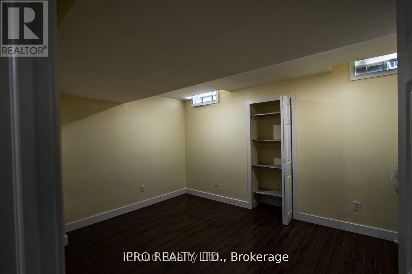 












BSMT - 3856 PASSWAY ROAD

,
Mississauga (Lisgar),




Ontario
L5N8N8


