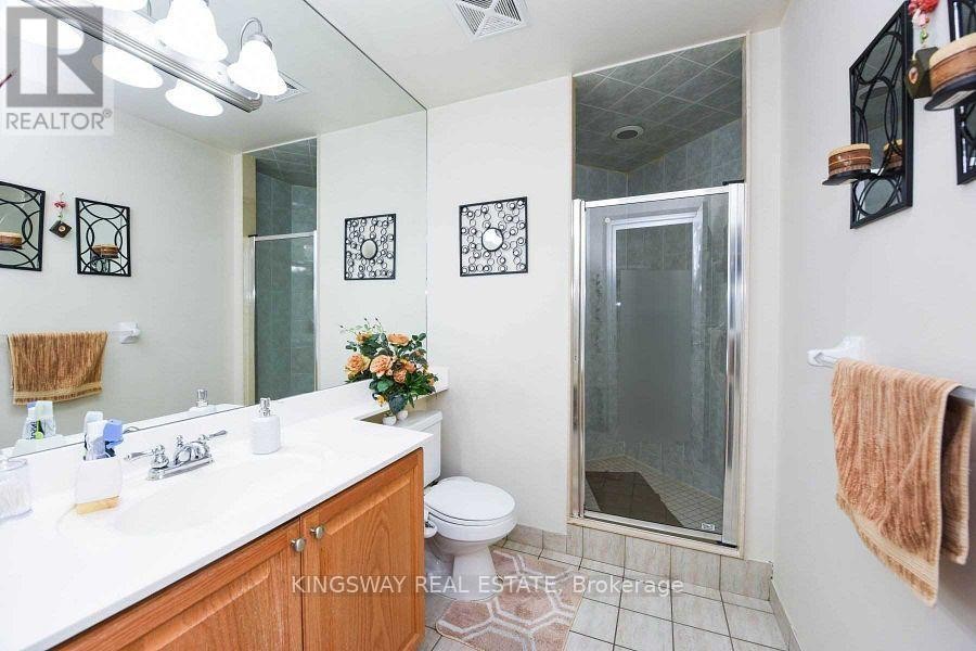 












2924 - 3888 DUKE OF YORK BOULEVARD

,
Mississauga (City Centre),




Ontario
L5B4P5


