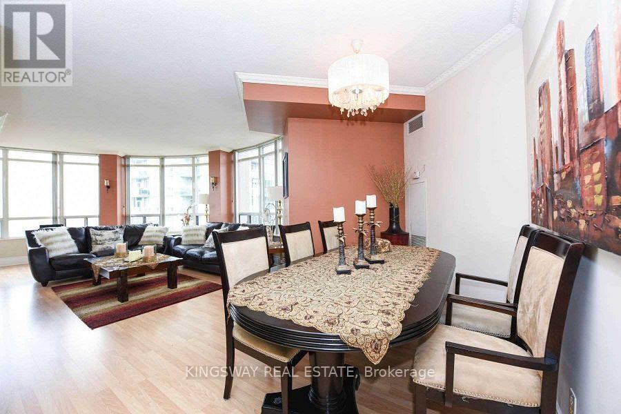 












2924 - 3888 DUKE OF YORK BOULEVARD

,
Mississauga (City Centre),




Ontario
L5B4P5

