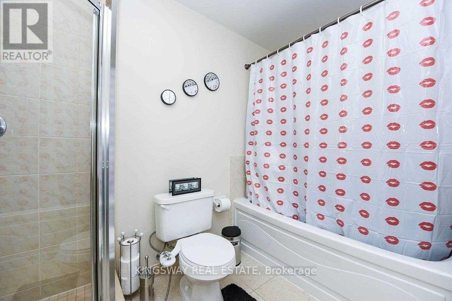 












2924 - 3888 DUKE OF YORK BOULEVARD

,
Mississauga (City Centre),




Ontario
L5B4P5

