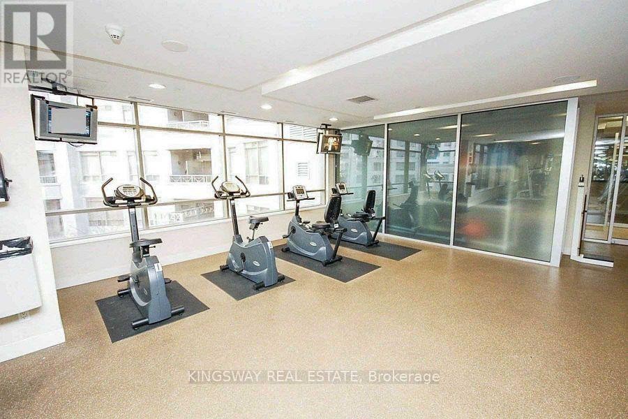 












2924 - 3888 DUKE OF YORK BOULEVARD

,
Mississauga (City Centre),




Ontario
L5B4P5

