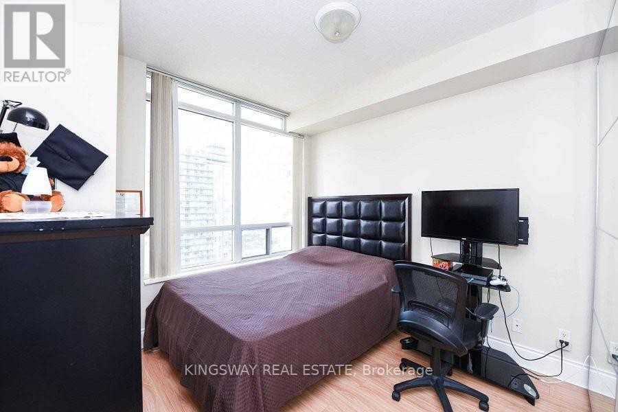 












2924 - 3888 DUKE OF YORK BOULEVARD

,
Mississauga (City Centre),




Ontario
L5B4P5

