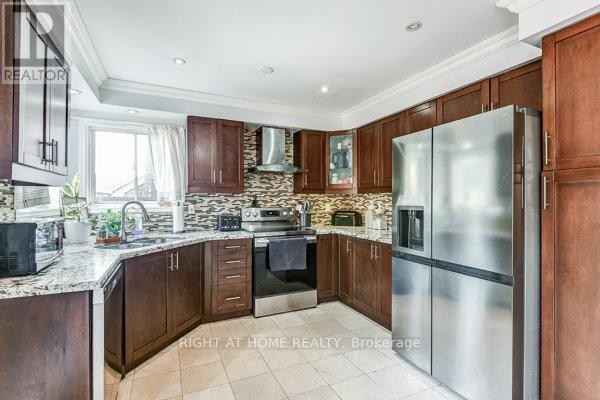 












7460 TERRAGAR BOULEVARD

,
Mississauga (Lisgar),




Ontario
L5N8H1

