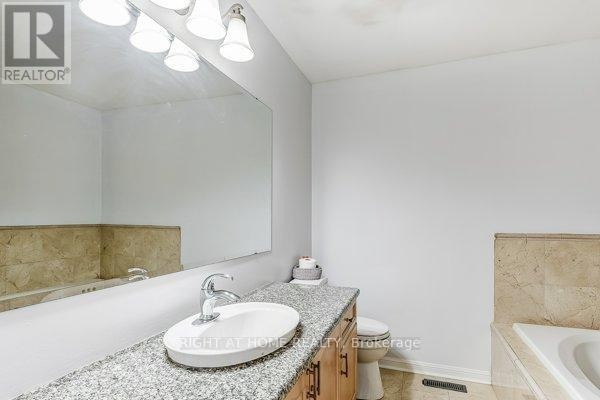 












7460 TERRAGAR BOULEVARD

,
Mississauga (Lisgar),




Ontario
L5N8H1

