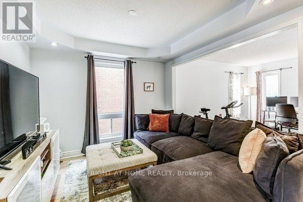 












7460 TERRAGAR BOULEVARD

,
Mississauga (Lisgar),




Ontario
L5N8H1

