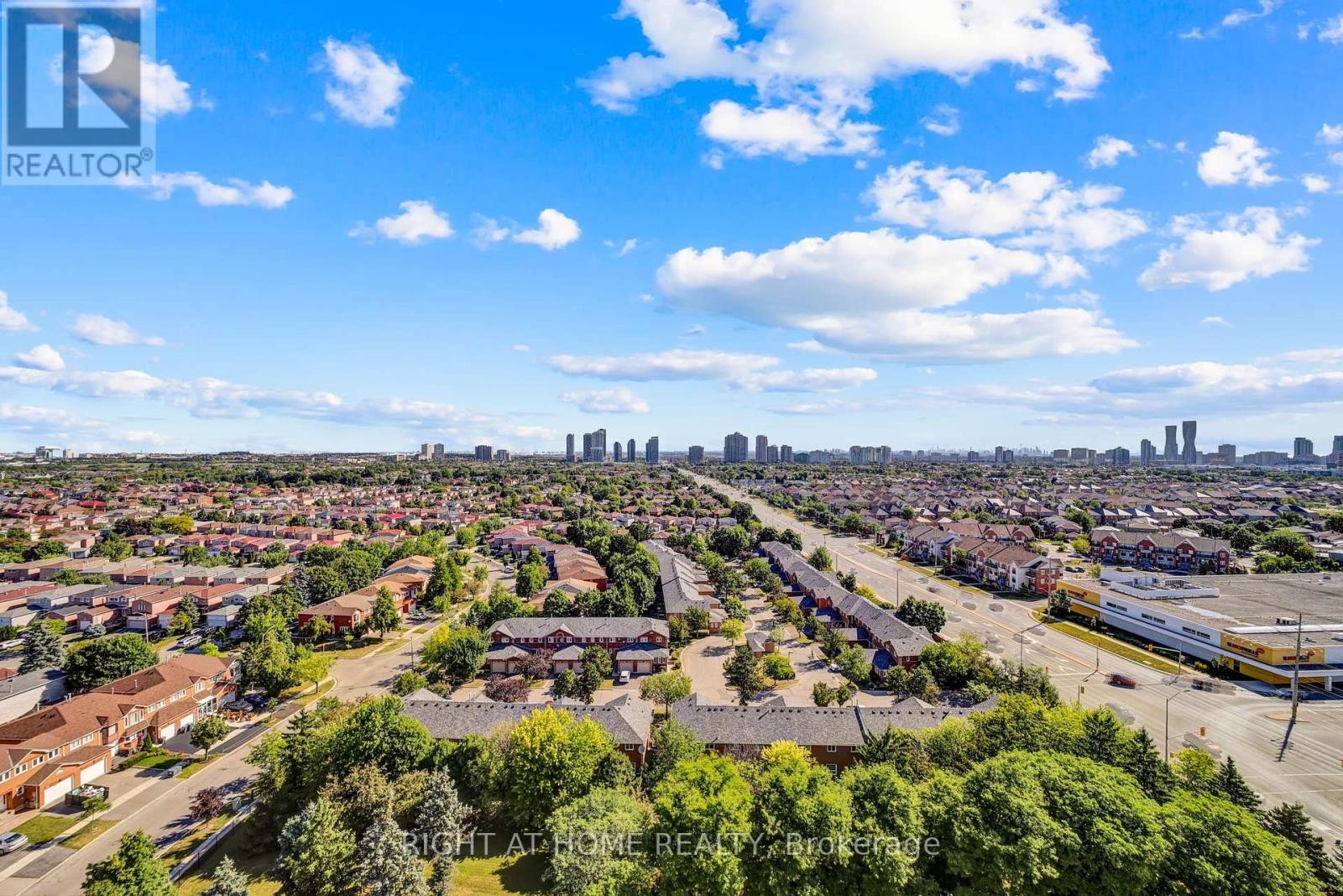 












1805 - 700 CONSTELLATION DRIVE

,
Mississauga (Hurontario),




Ontario
L5R3G8

