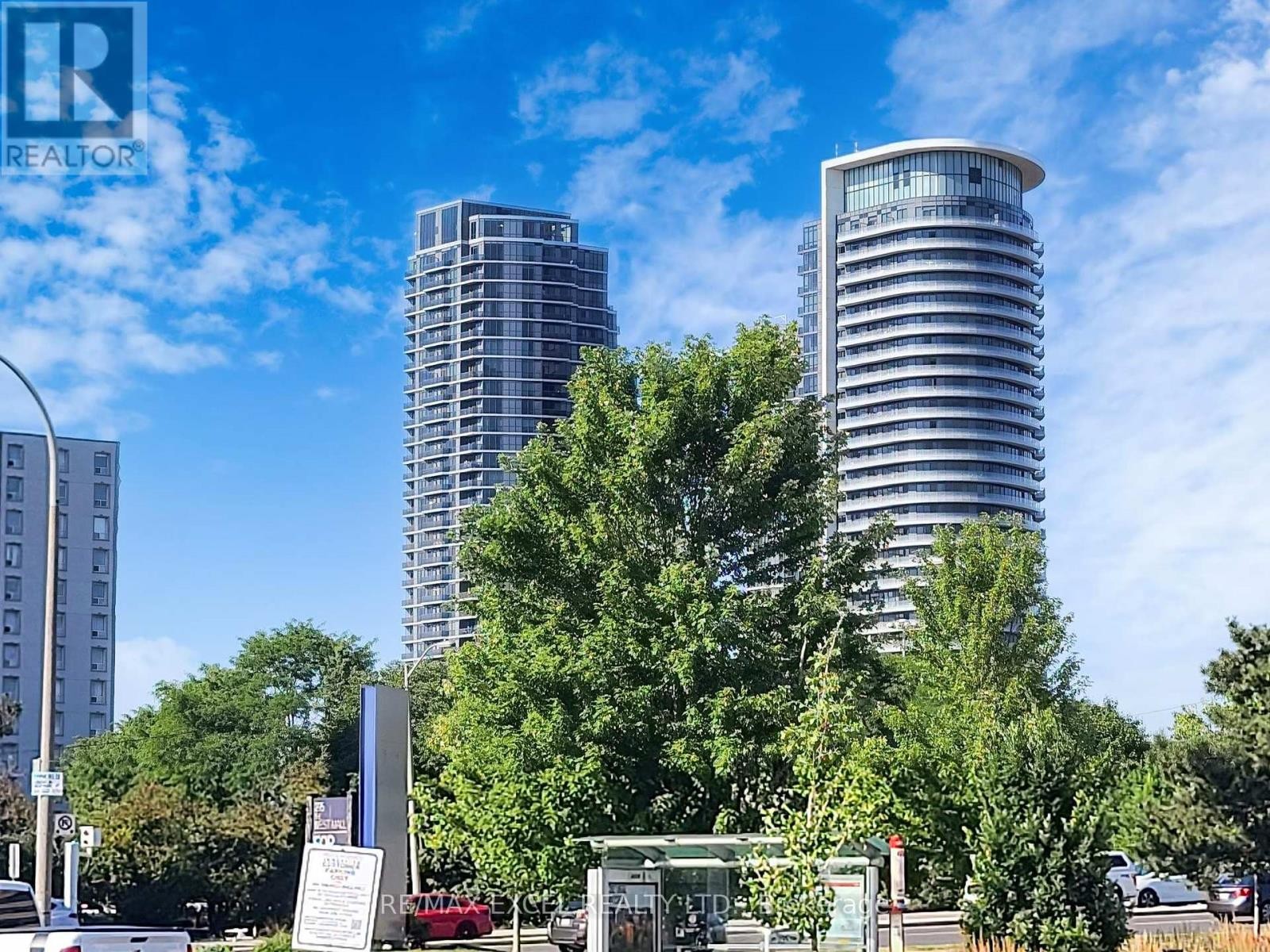 












1708 - 30 GIBBS ROAD

,
Toronto (Islington-City Centre West),




Ontario
M9B0E4

