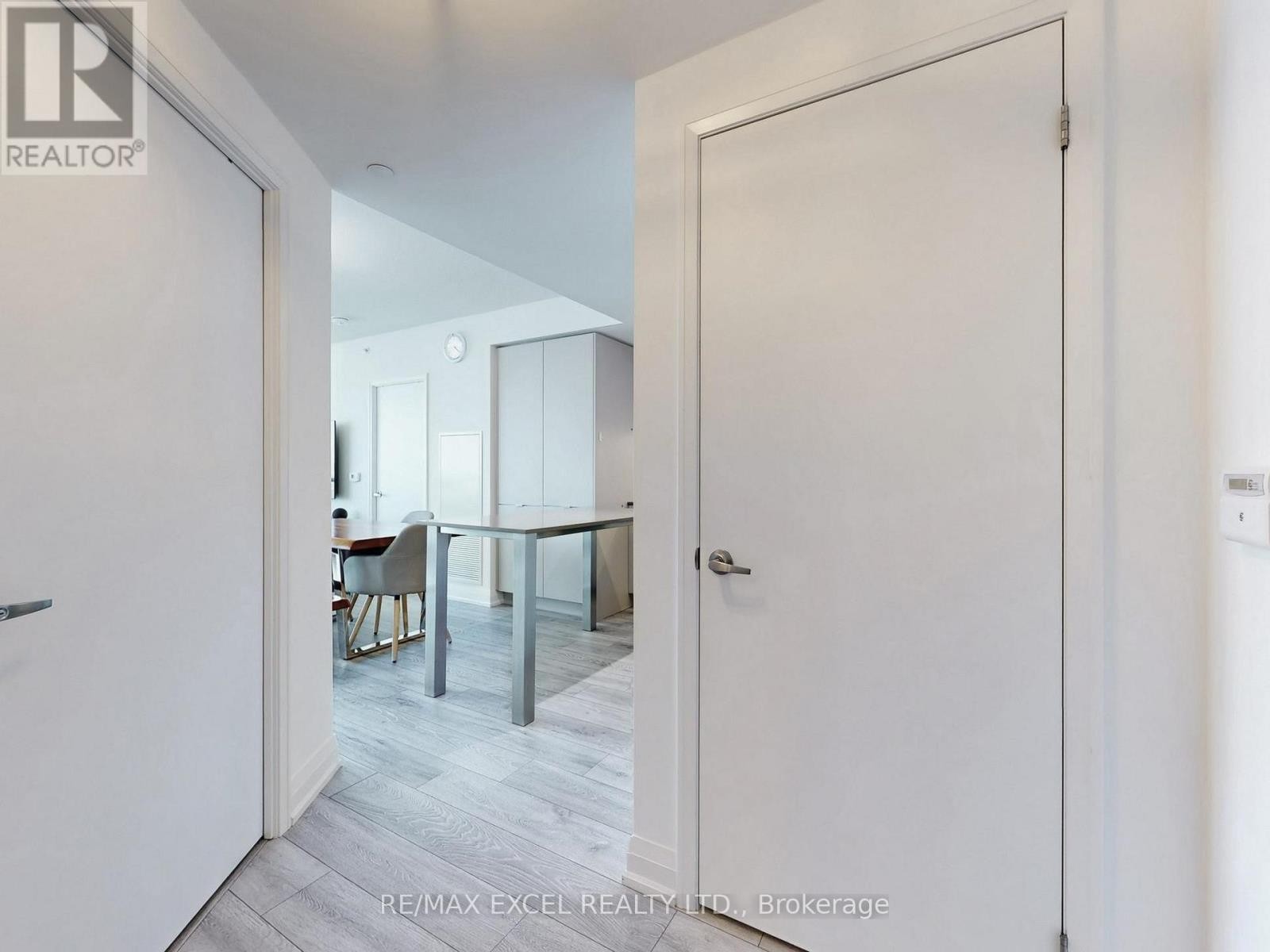 












1708 - 30 GIBBS ROAD

,
Toronto (Islington-City Centre West),




Ontario
M9B0E4

