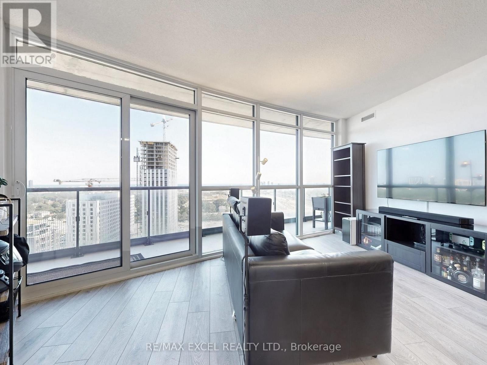 












1708 - 30 GIBBS ROAD

,
Toronto (Islington-City Centre West),




Ontario
M9B0E4

