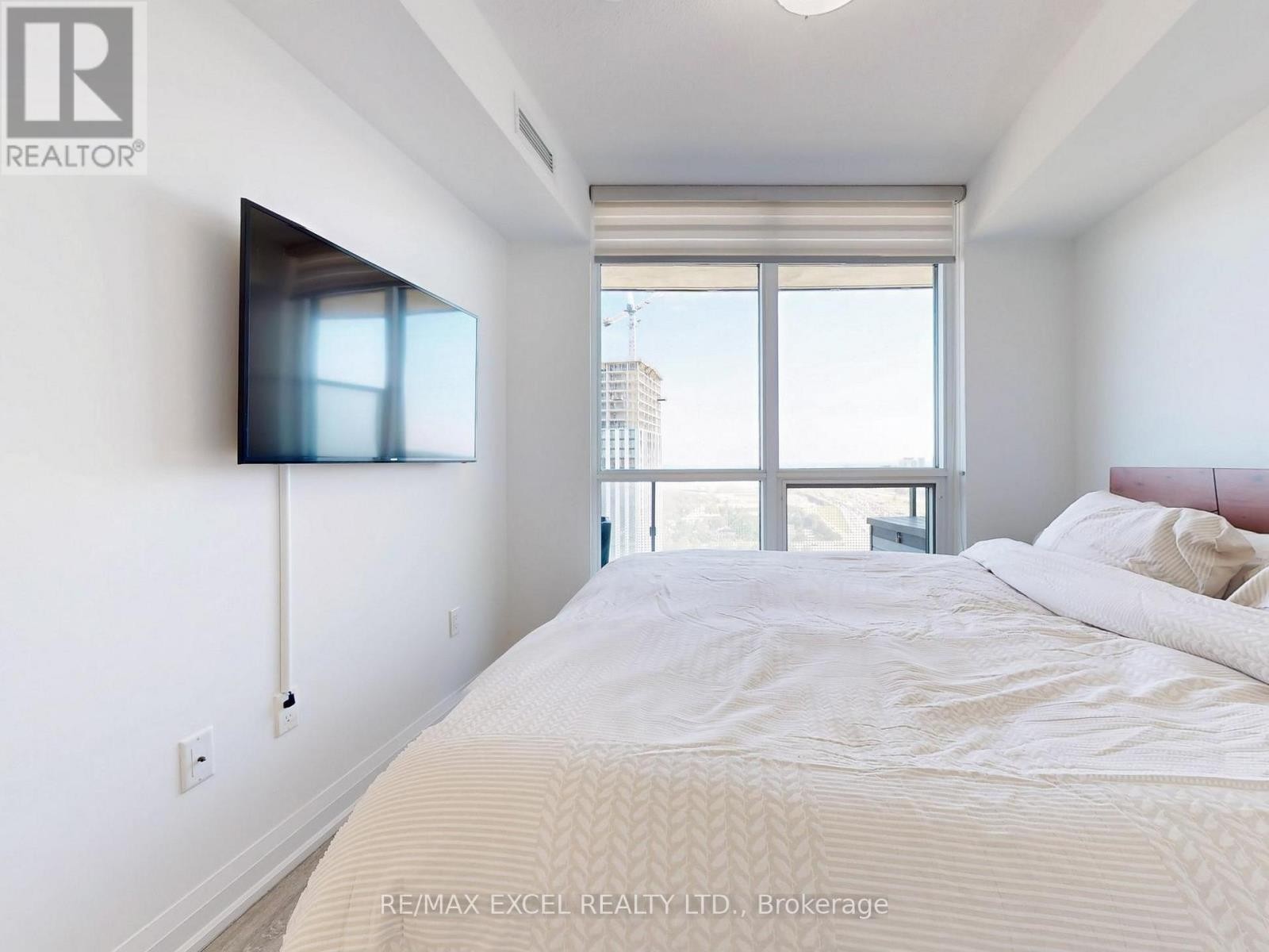 












1708 - 30 GIBBS ROAD

,
Toronto (Islington-City Centre West),




Ontario
M9B0E4

