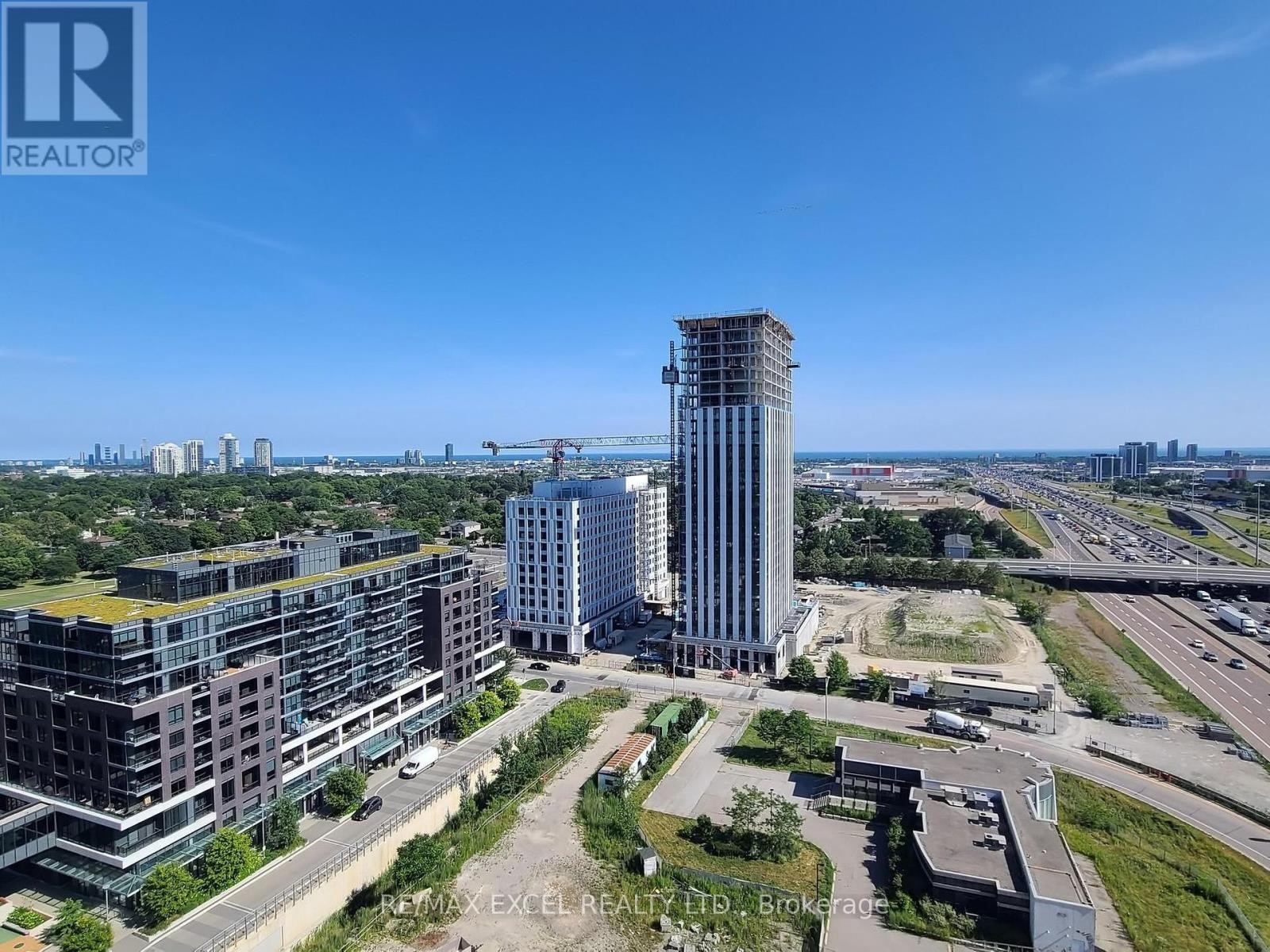 












1708 - 30 GIBBS ROAD

,
Toronto (Islington-City Centre West),




Ontario
M9B0E4

