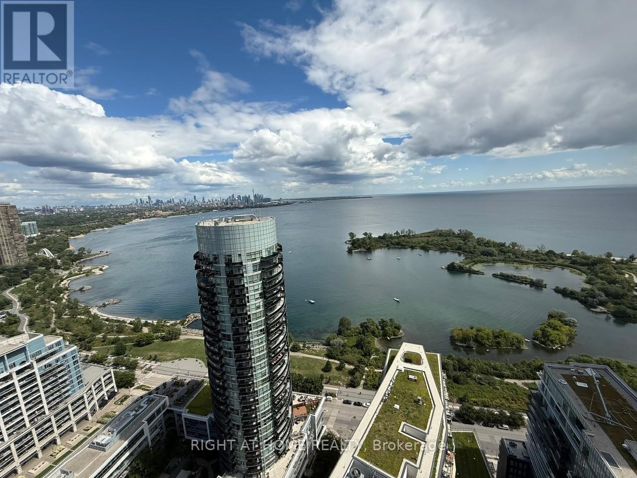 












3803 - 38 ANNIE CRAIG DRIVE

,
Toronto (Mimico),




Ontario
M8V0G9

