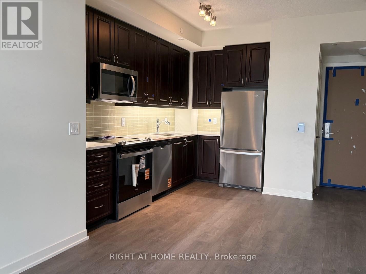 












3803 - 38 ANNIE CRAIG DRIVE

,
Toronto (Mimico),




Ontario
M8V0G9

