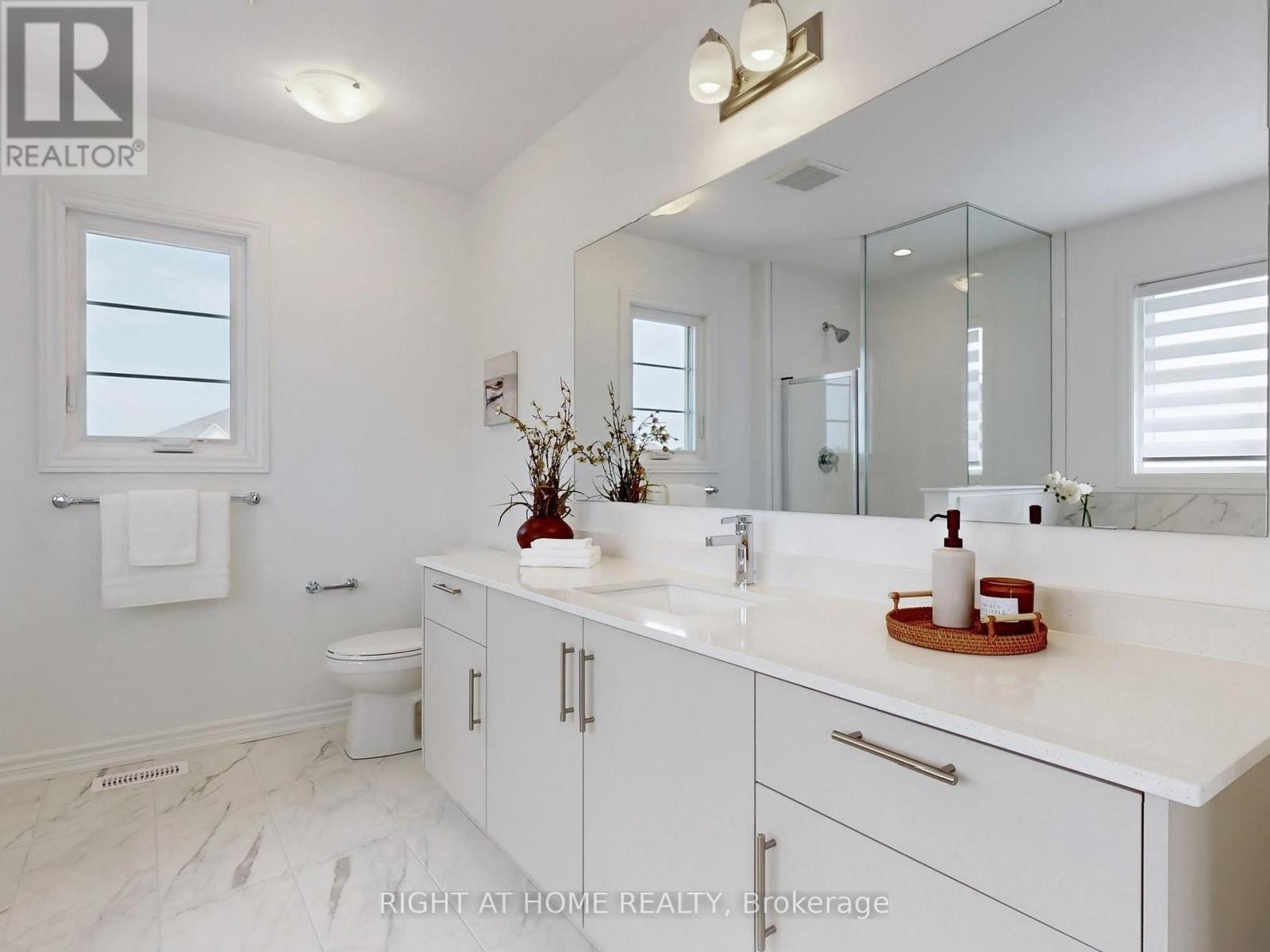 












328 BERGAMOT AVENUE

,
Milton (FO Ford),




Ontario
L9E1Y8

