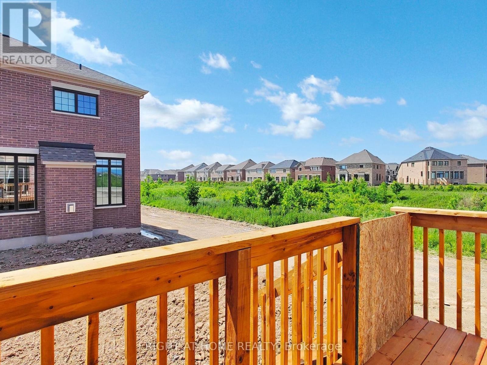 












328 BERGAMOT AVENUE

,
Milton (FO Ford),




Ontario
L9E1Y8

