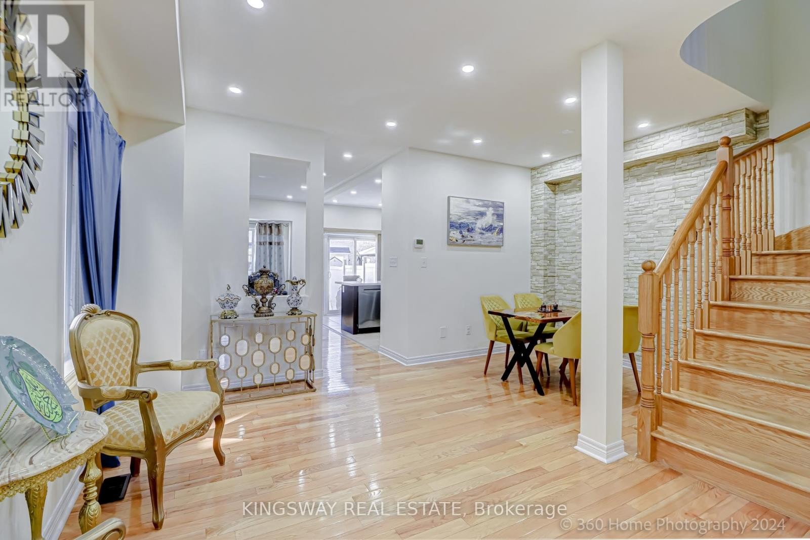 












485 MEADOWRIDGE COURT

,
Mississauga (Meadowvale Village),




Ontario
L5W0E8

