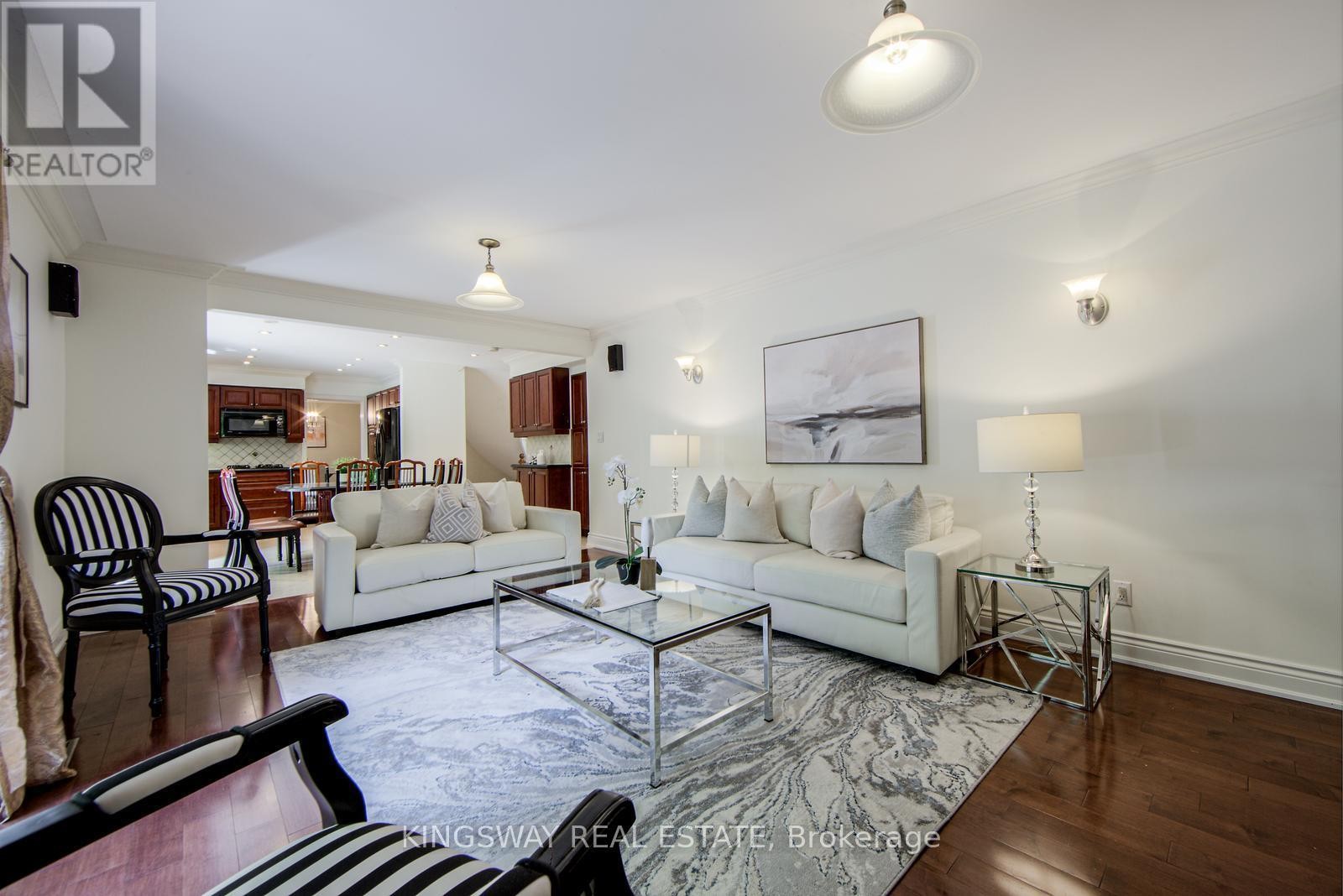 












1368 BUNSDEN AVENUE

,
Mississauga (Sheridan),




Ontario
L5H3T9

