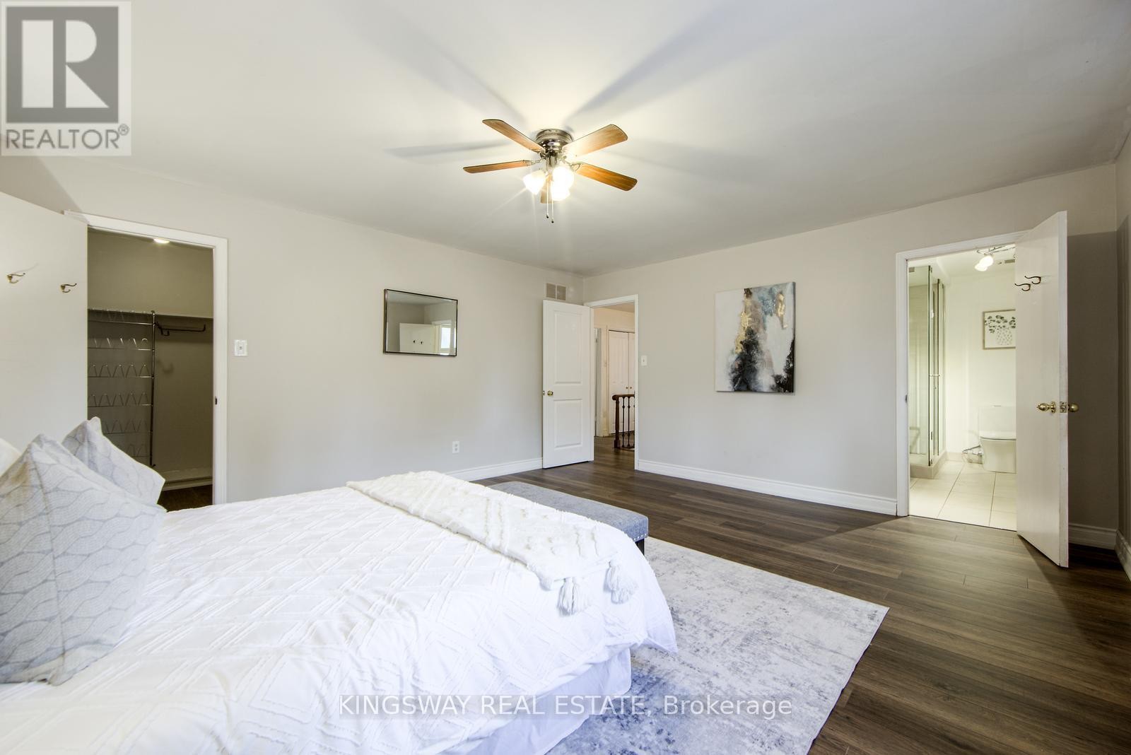 












1368 BUNSDEN AVENUE

,
Mississauga (Sheridan),




Ontario
L5H3T9

