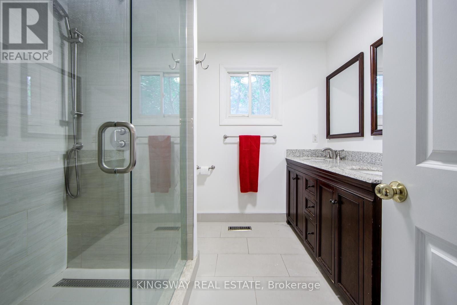 












1368 BUNSDEN AVENUE

,
Mississauga (Sheridan),




Ontario
L5H3T9


