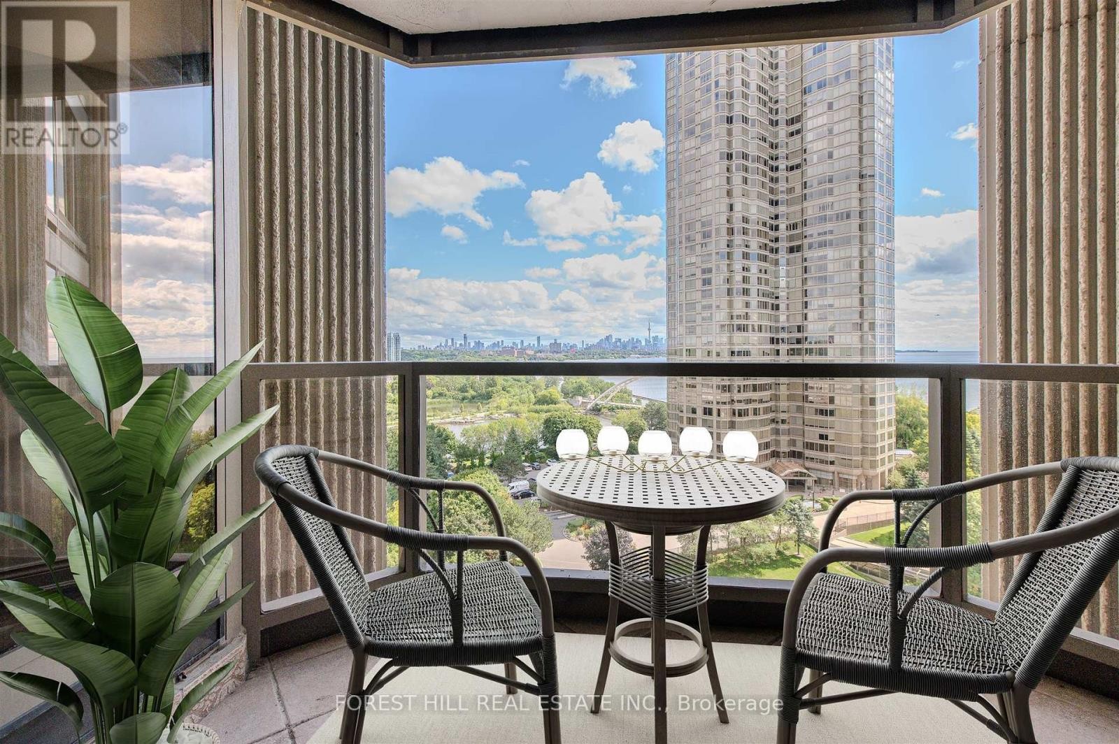 












1102 - 2045 LAKE SHORE BOULEVARD W

,
Toronto (Mimico),




Ontario
M8V2Z6

