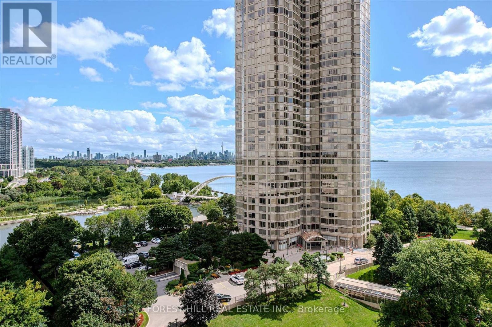 












1102 - 2045 LAKE SHORE BOULEVARD W

,
Toronto (Mimico),




Ontario
M8V2Z6

