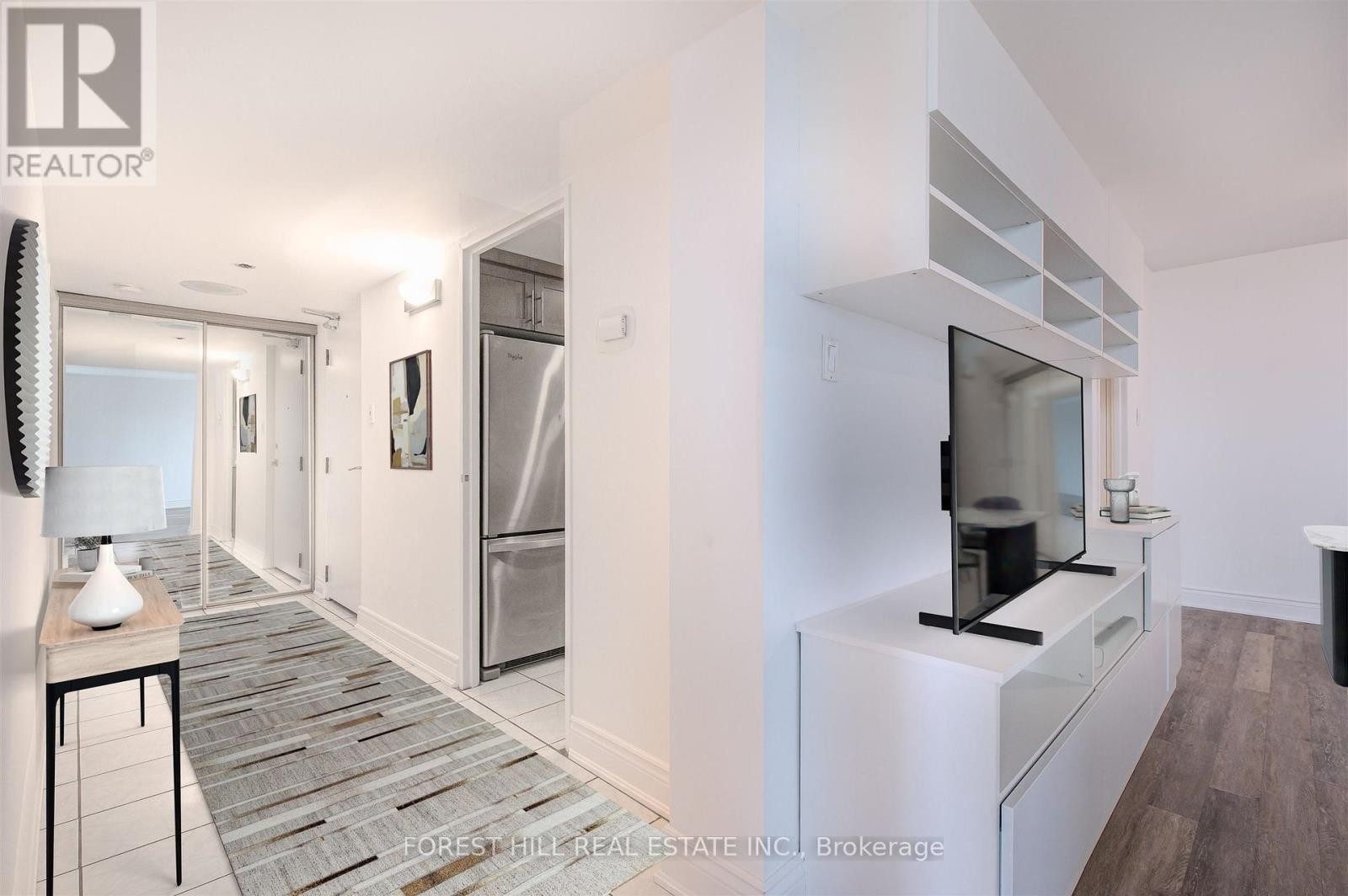 












1102 - 2045 LAKE SHORE BOULEVARD W

,
Toronto (Mimico),




Ontario
M8V2Z6

