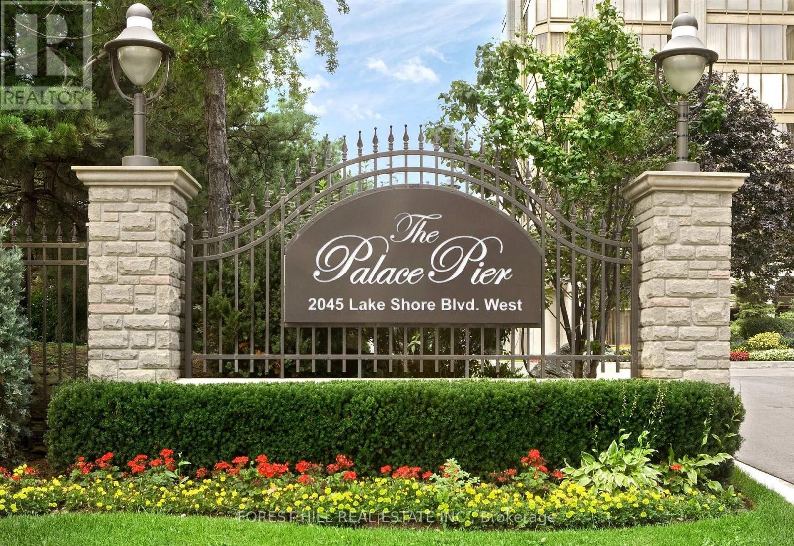 












1102 - 2045 LAKE SHORE BOULEVARD W

,
Toronto (Mimico),




Ontario
M8V2Z6

