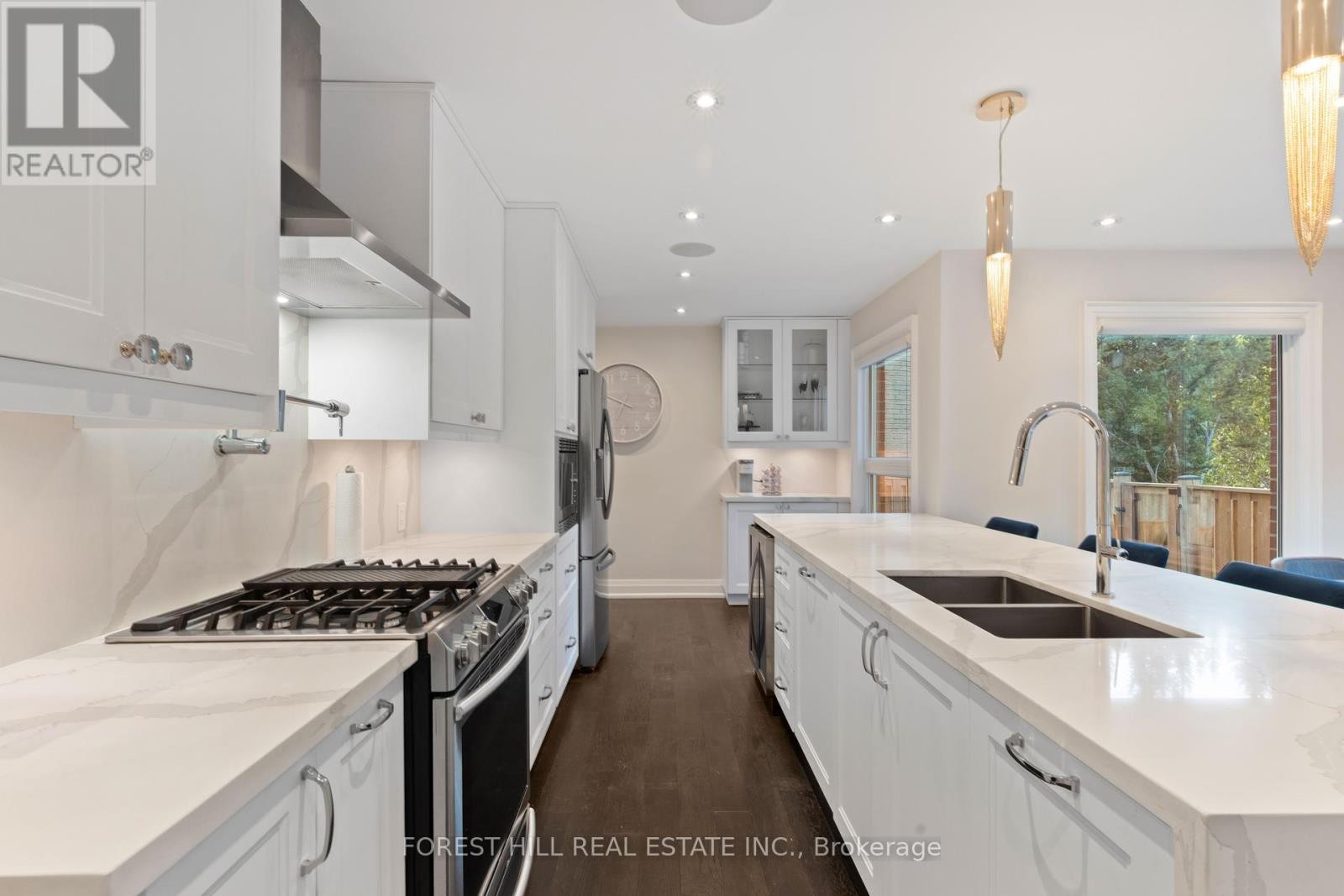 












6633 EASTRIDGE ROAD

,
Mississauga (Meadowvale),




Ontario
L5N4L8

