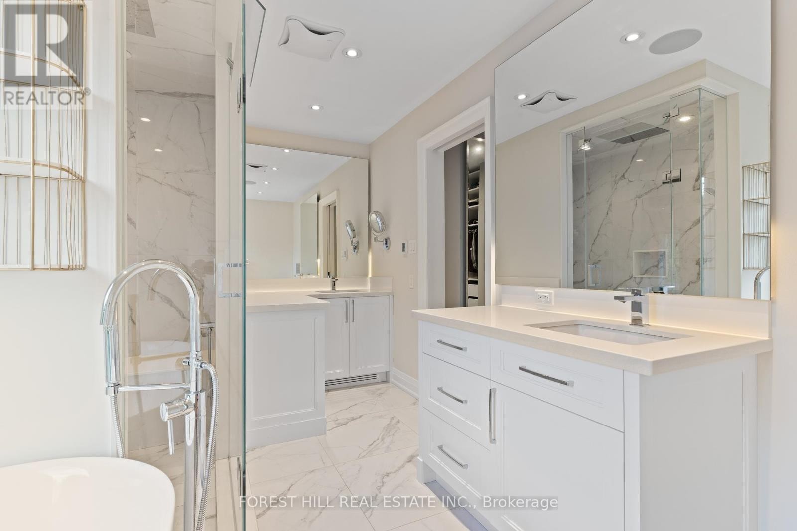 












6633 EASTRIDGE ROAD

,
Mississauga (Meadowvale),




Ontario
L5N4L8

