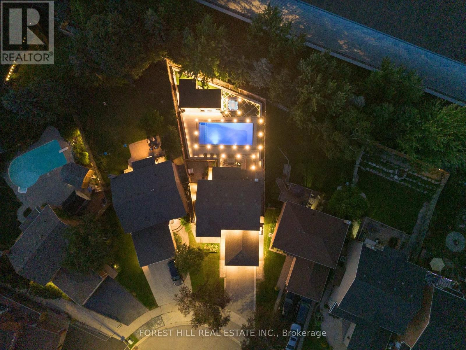 












6633 EASTRIDGE ROAD

,
Mississauga (Meadowvale),




Ontario
L5N4L8


