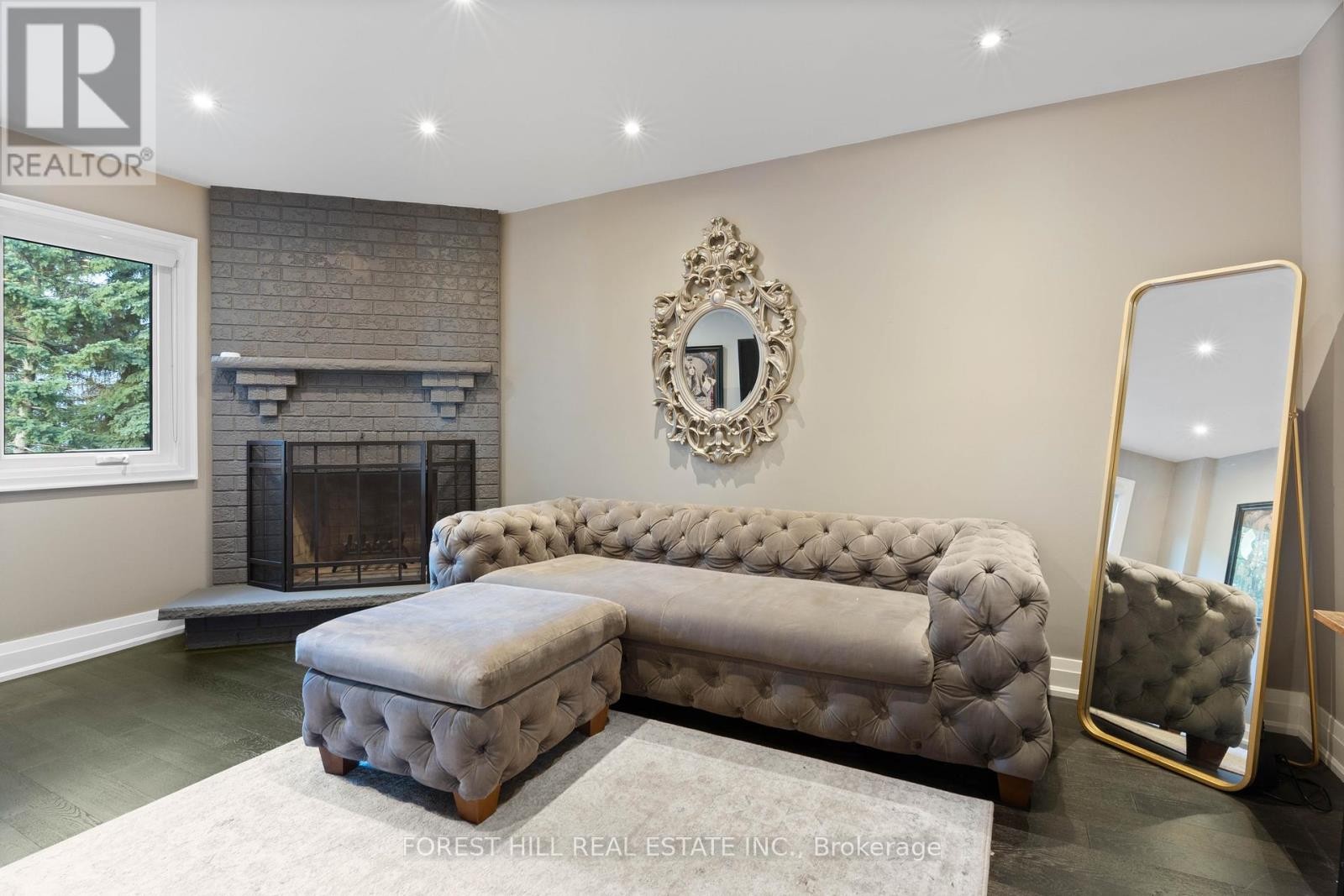 












6633 EASTRIDGE ROAD

,
Mississauga (Meadowvale),




Ontario
L5N4L8

