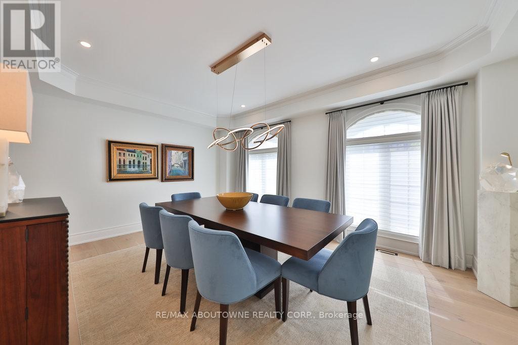 












30 - 2400 NEYAGAWA BOULEVARD

,
Oakville (RO River Oaks),




Ontario
L6H7P5

