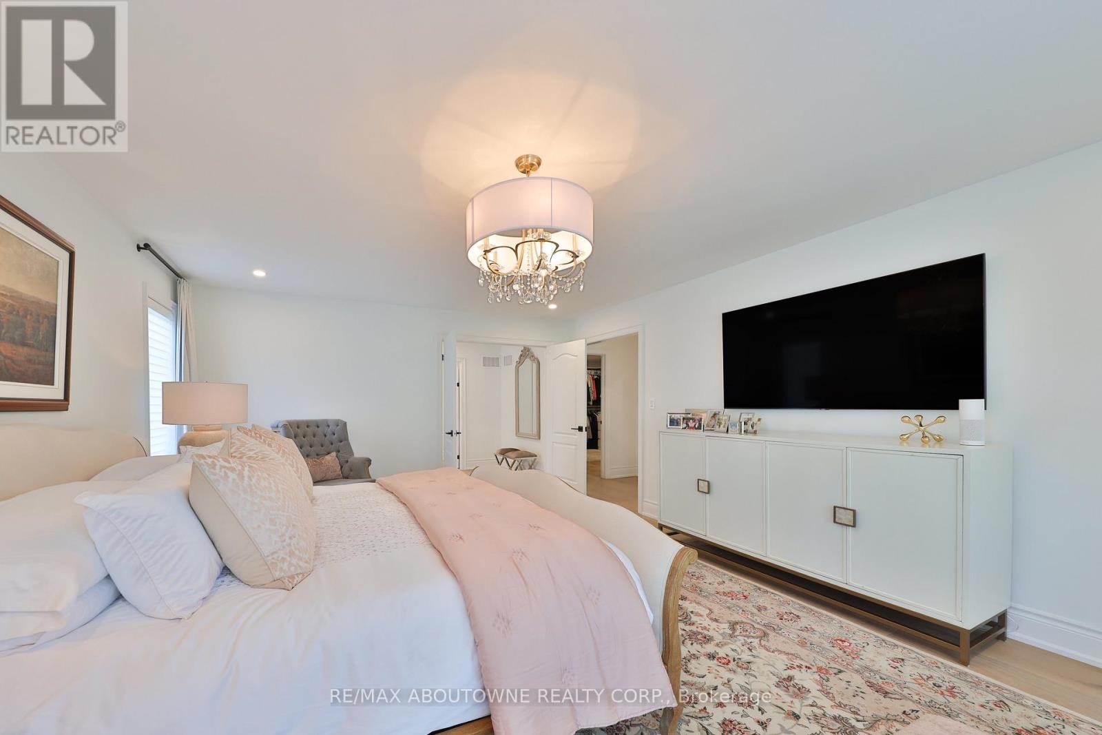 












30 - 2400 NEYAGAWA BOULEVARD

,
Oakville (RO River Oaks),




Ontario
L6H7P5

