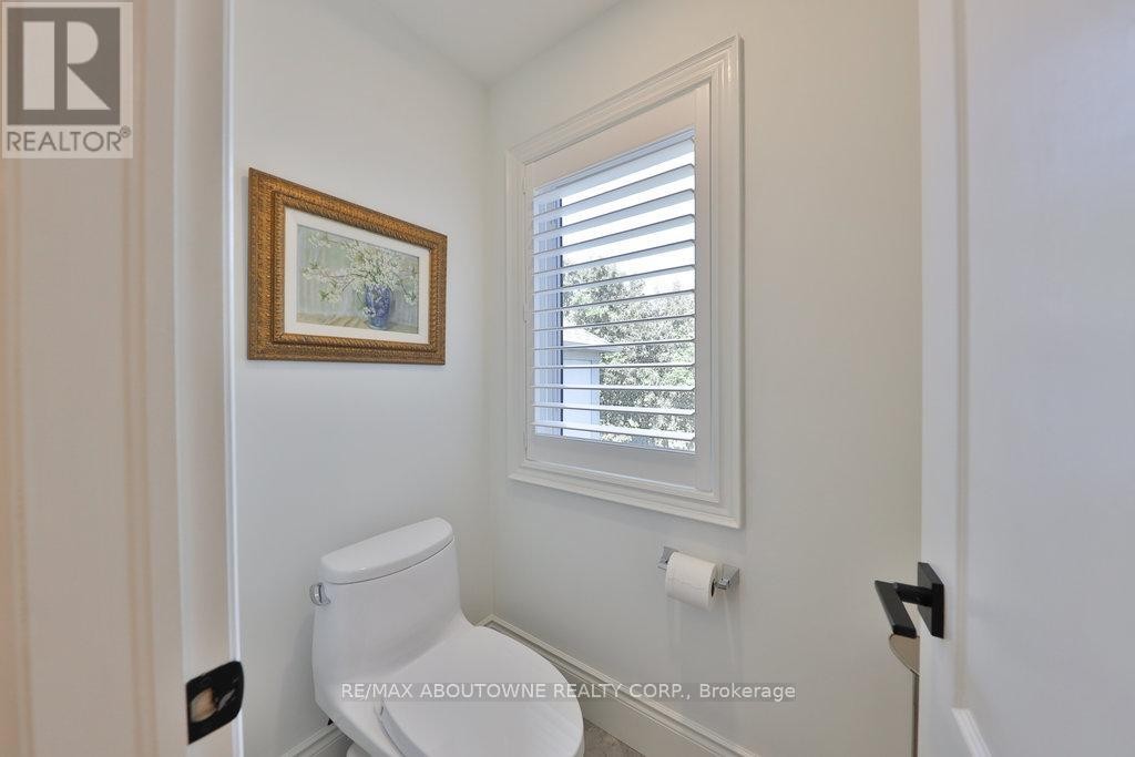 












30 - 2400 NEYAGAWA BOULEVARD

,
Oakville (RO River Oaks),




Ontario
L6H7P5

