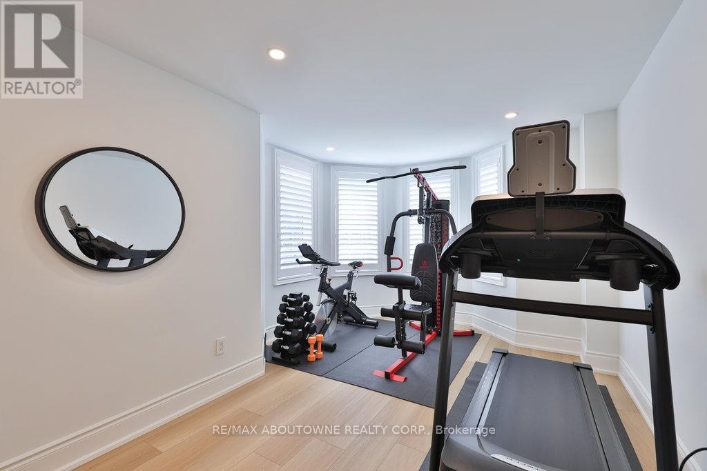 












30 - 2400 NEYAGAWA BOULEVARD

,
Oakville (RO River Oaks),




Ontario
L6H7P5

