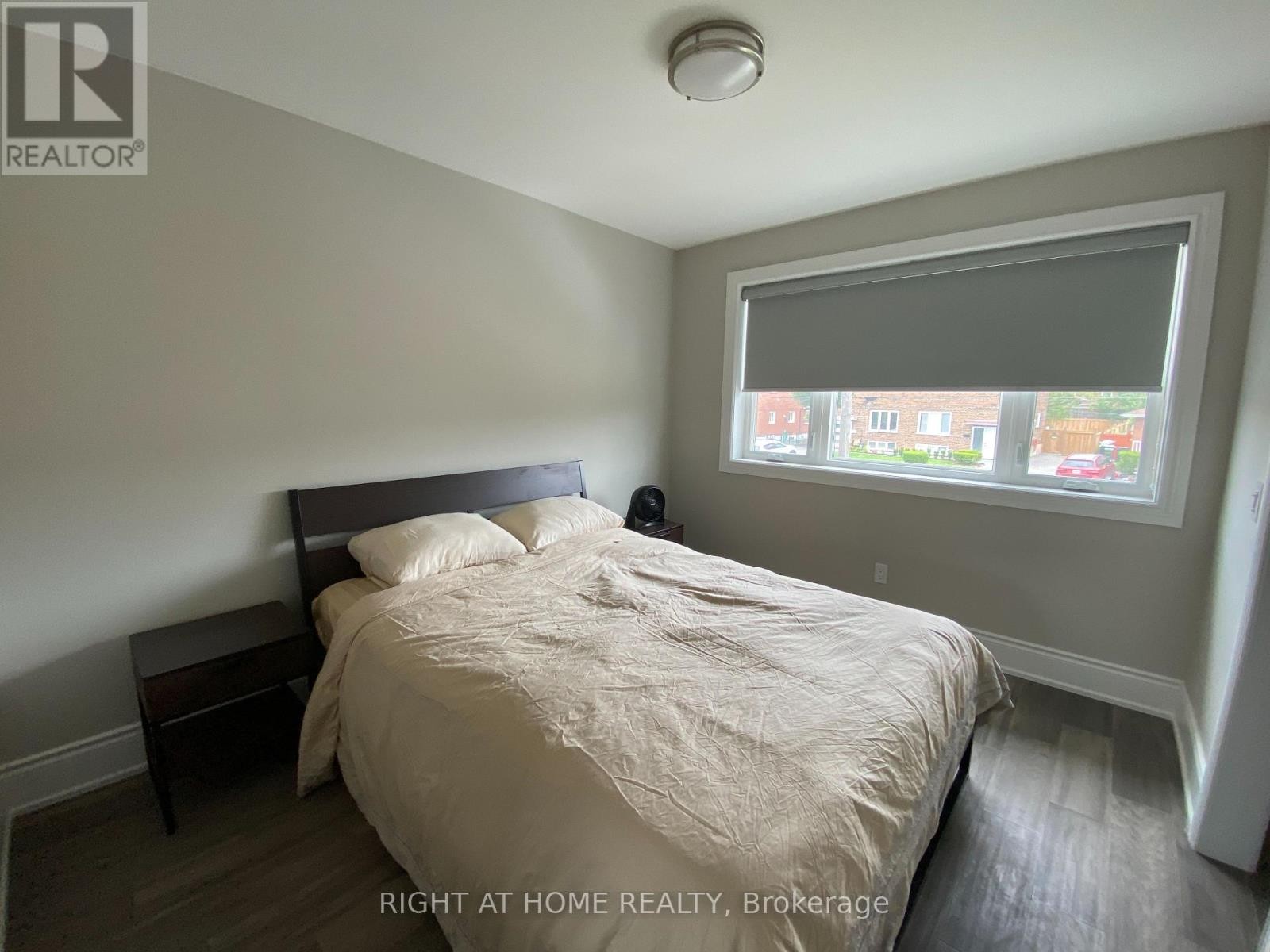 












MAIN - 9 SNOWOOD COURT

,
Toronto (Glenfield-Jane Heights),




Ontario
M3N1E7

